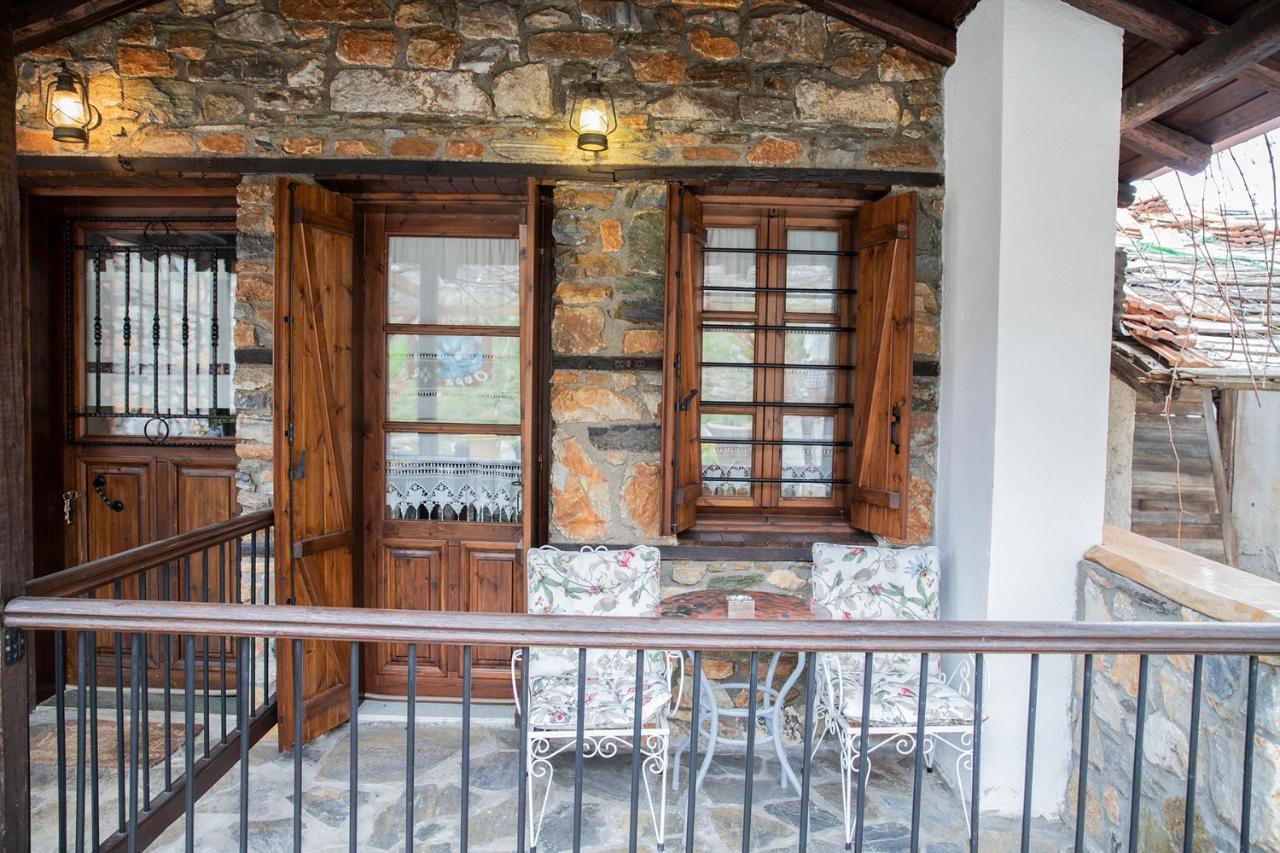 Guesthouse Ourania Palaios Panteleimonas Exterior photo